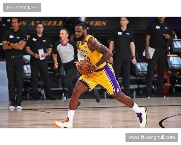 斯波分析最后一攻失误原因鲍威尔与阿德巴约的配合出现偏差