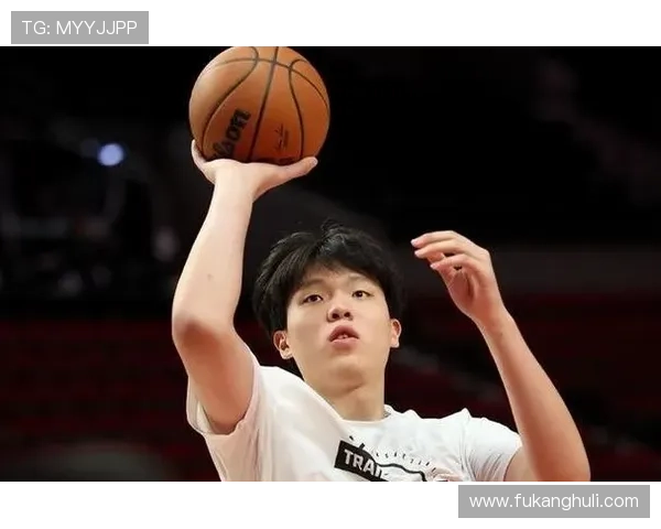 杨瀚森21分9板3帽表现惊艳网友称其为未来篮球明星快召回他！