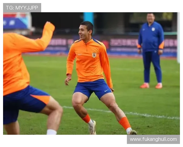 鲁媒报道泰山队10日重返训练彭啸因全运会受伤缺席熊猫杯赛事